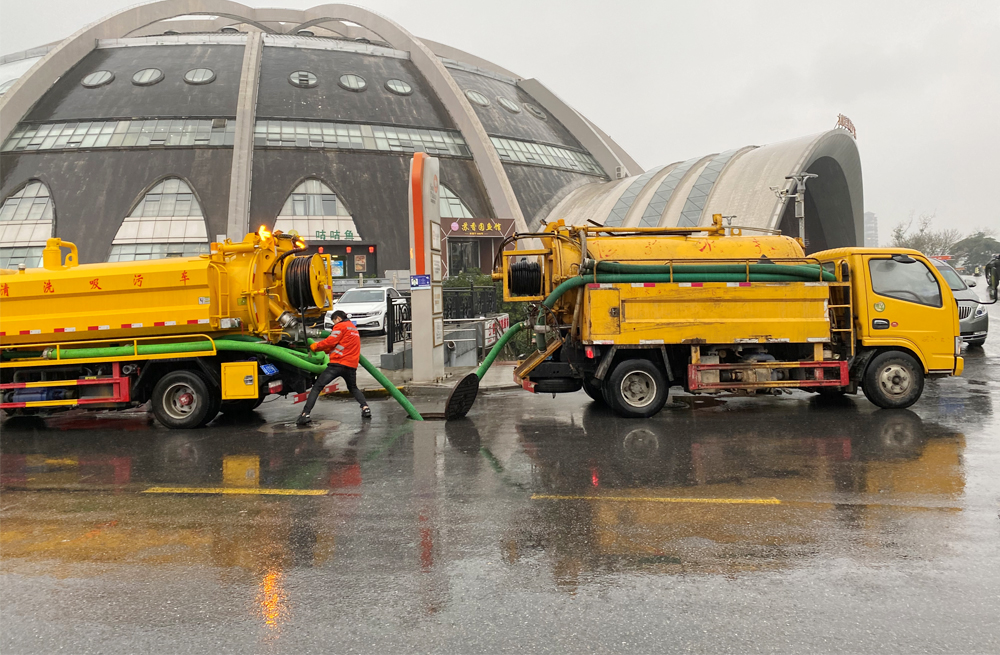 长营商场管道清淤