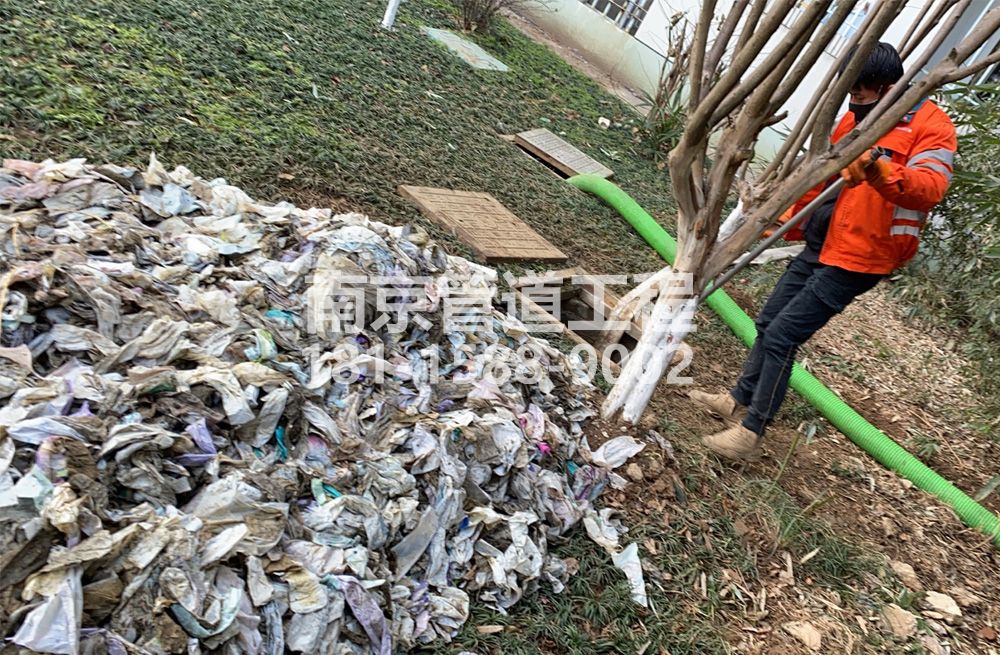 315长营化粪池垃圾清理